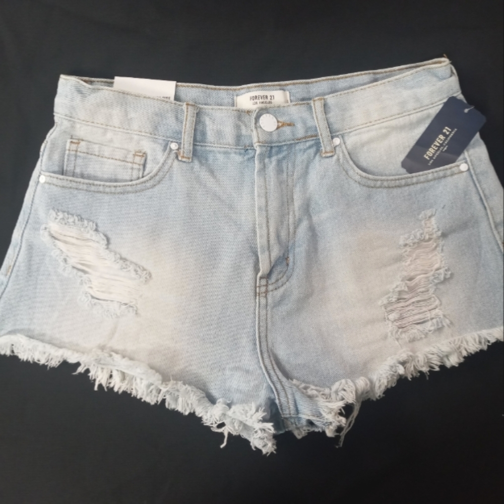 NWT Forever 21 Denim Shorts Size 27